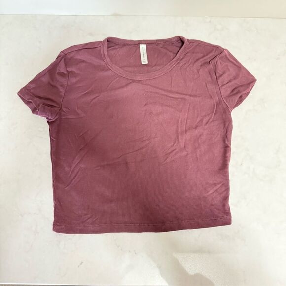 Aritzia Sunday Best T-shirt - size xxs - Picture 1 of 4